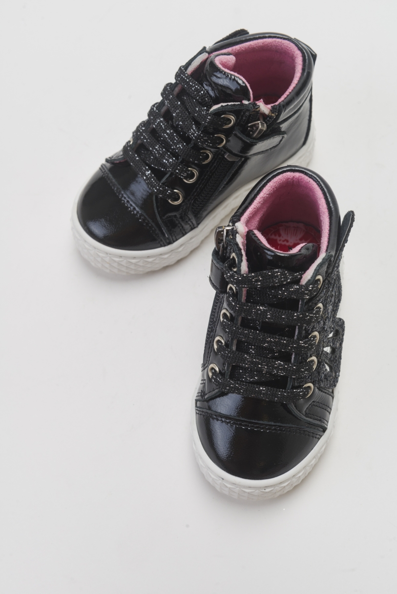 Mnpc Çocuk Ayakkabıları